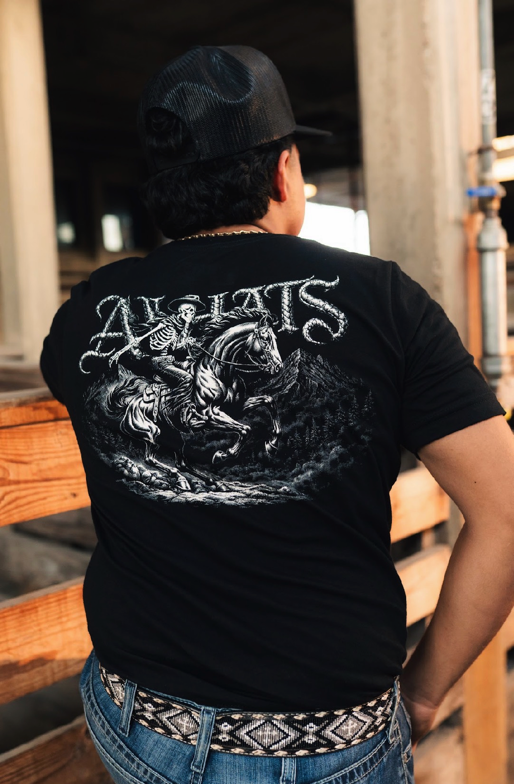BLACK SHIRT (AV HATS) TOTAL BLACK EDITION