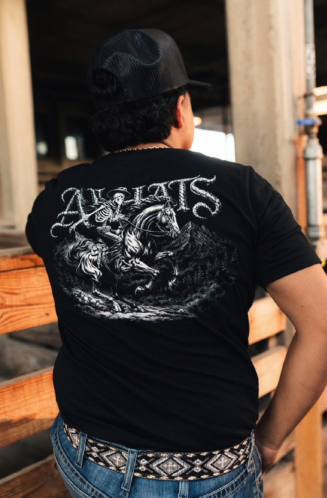 BLACK SHIRT (AV HATS) TOTAL BLACK EDITION
