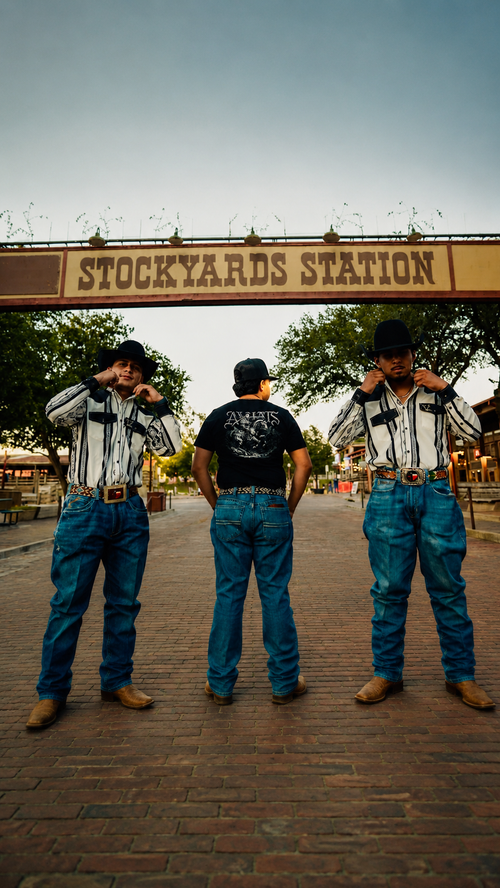 BLACK SHIRT (AV HATS) TOTAL BLACK EDITION